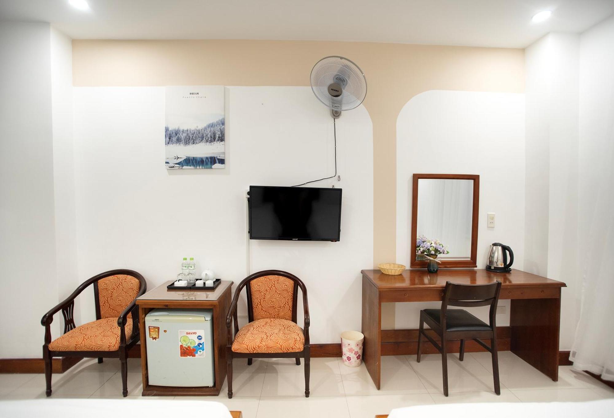 Eden Quy Nhon Hotel Екстер'єр фото