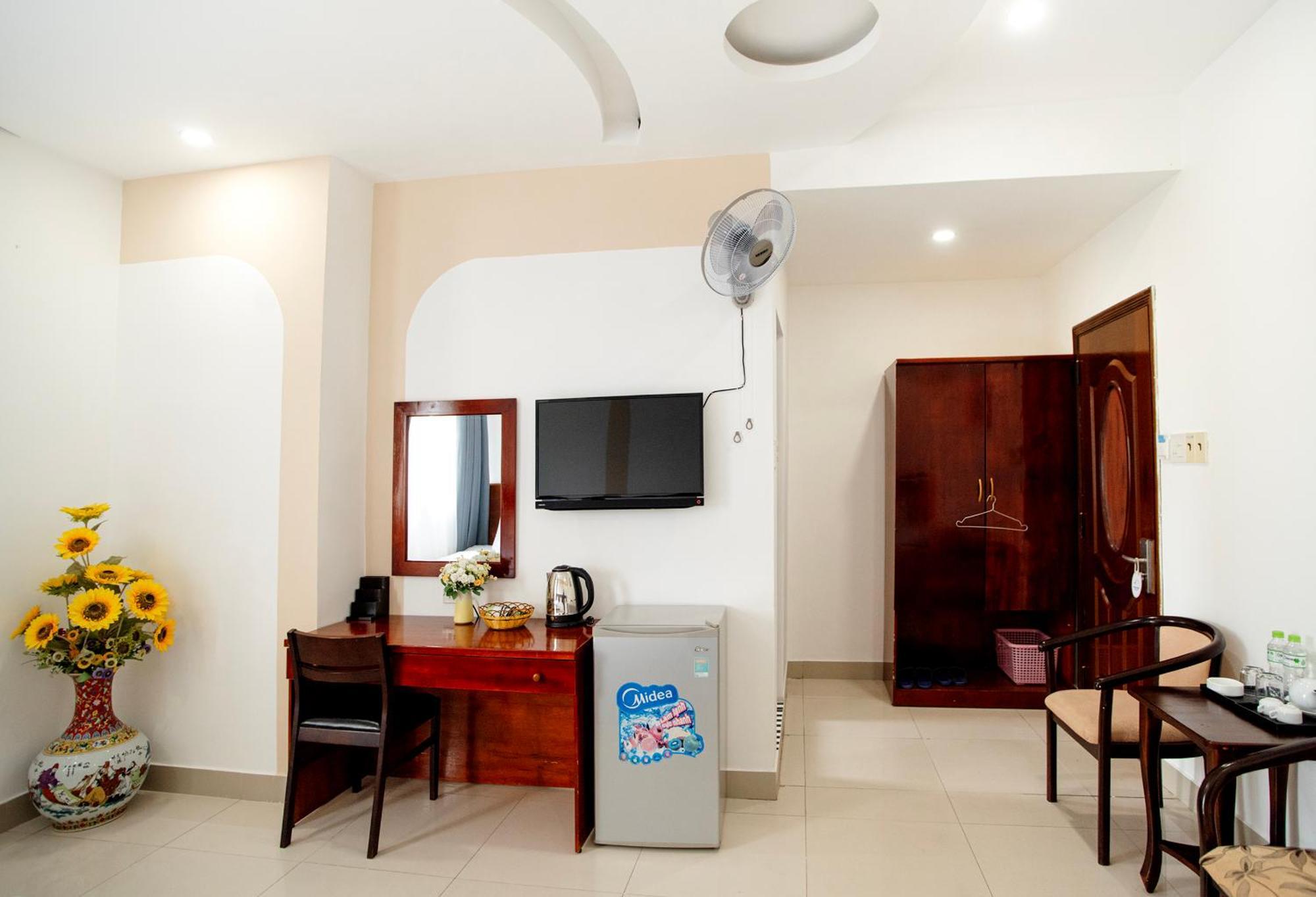 Eden Quy Nhon Hotel Екстер'єр фото