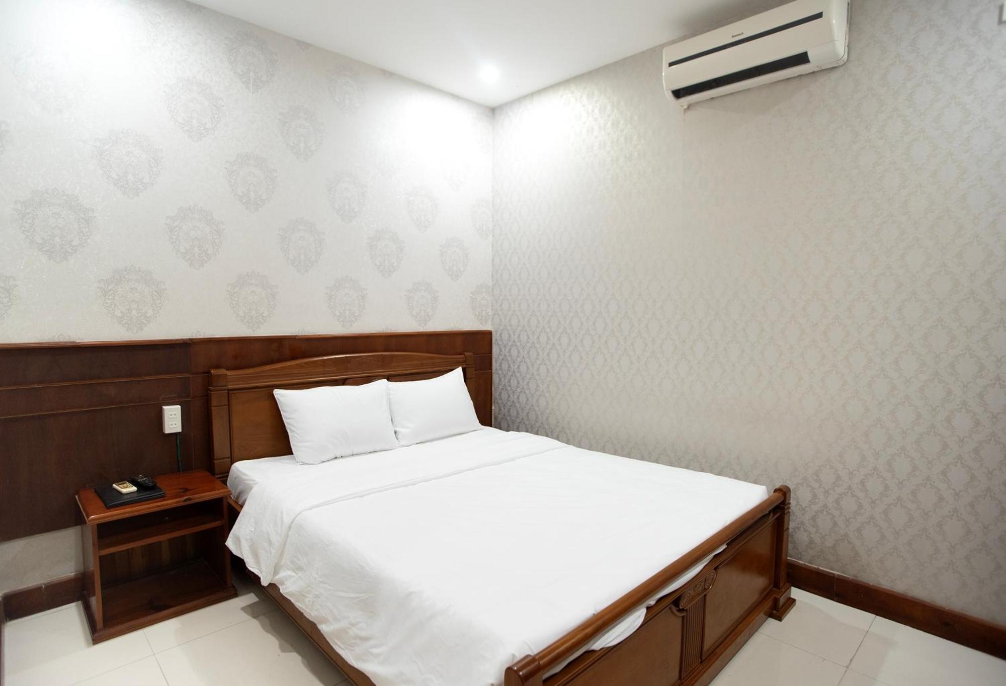 Eden Quy Nhon Hotel Екстер'єр фото