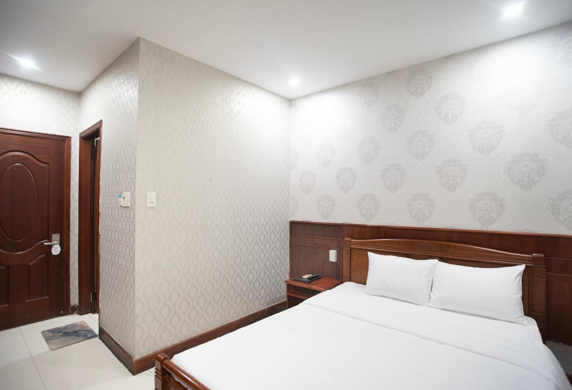 Eden Quy Nhon Hotel Екстер'єр фото